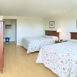 Queen Room Two Queen Beds